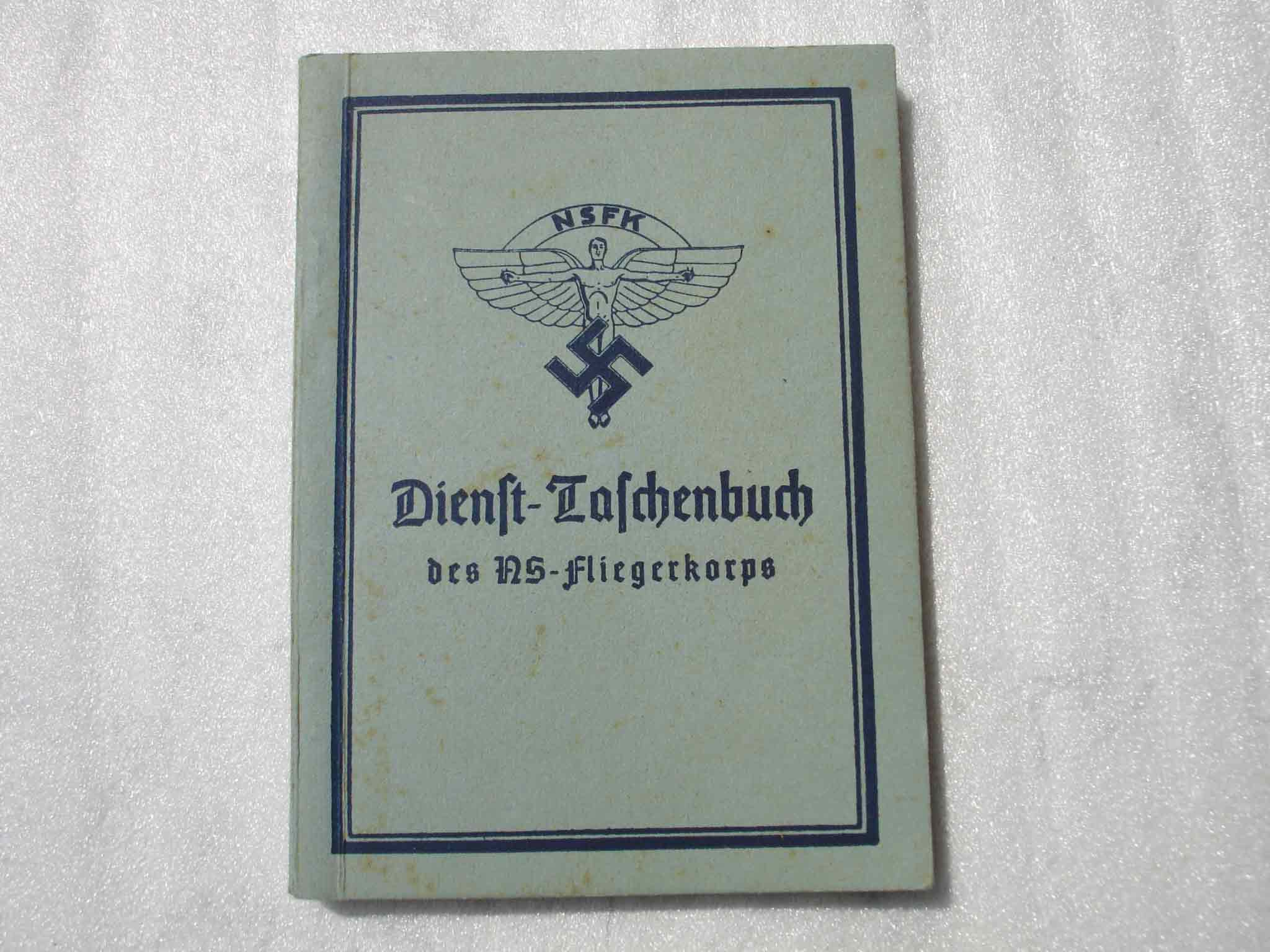 Cлужебная и летная книжки NSFK.